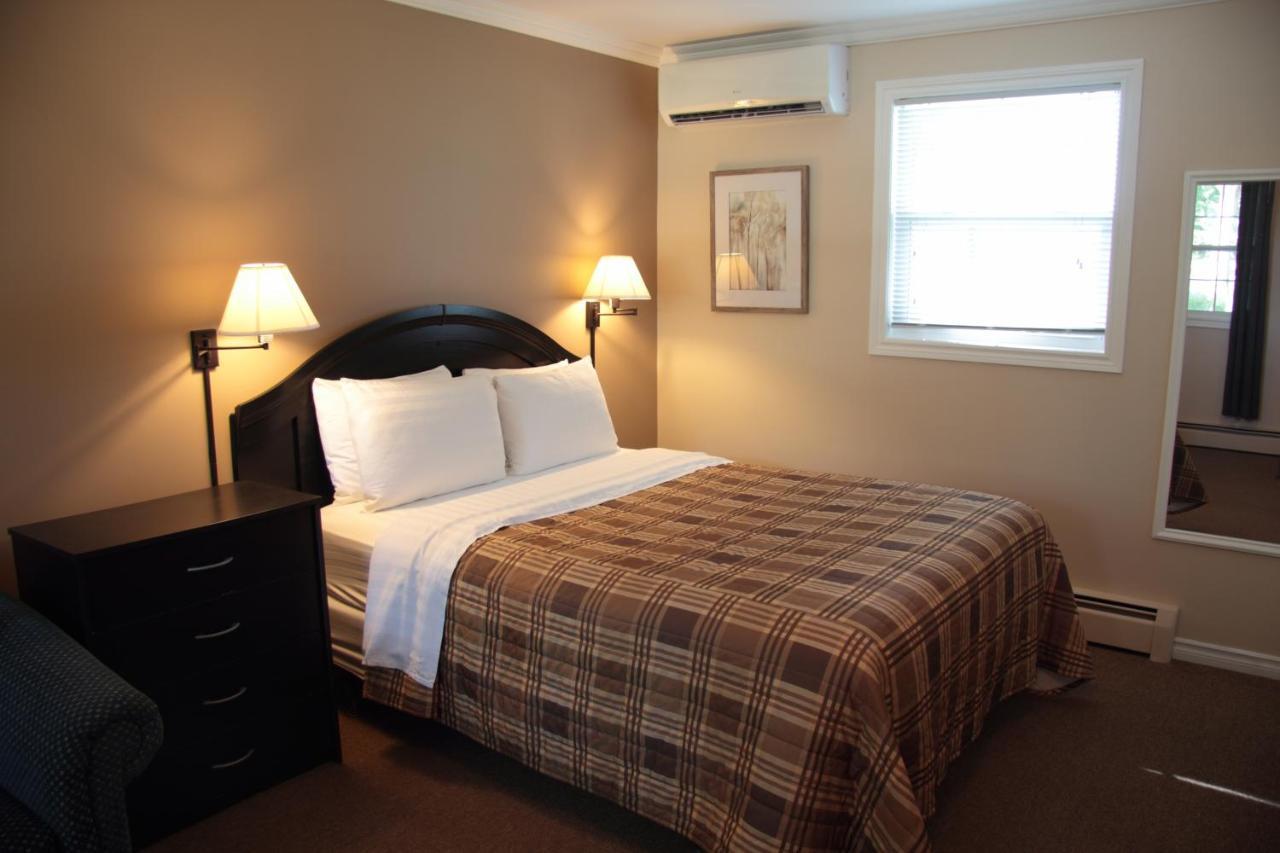 Carleton Inn & Cottages Bridgetown ภายนอก รูปภาพ